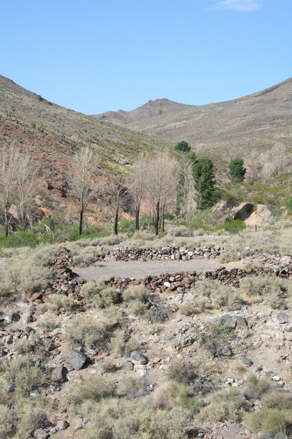 Mojave-Road-0043 - Another part of the ruin.
