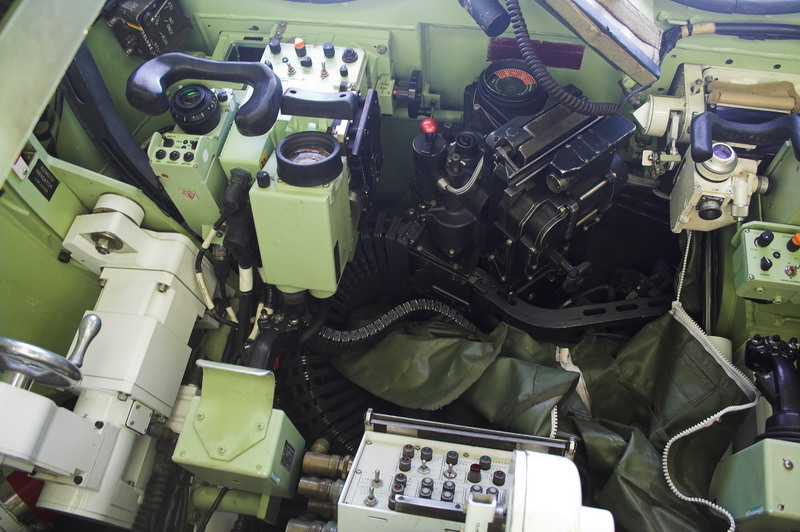 LAV-Training-0028 - These are the turret controls. Lots of them.