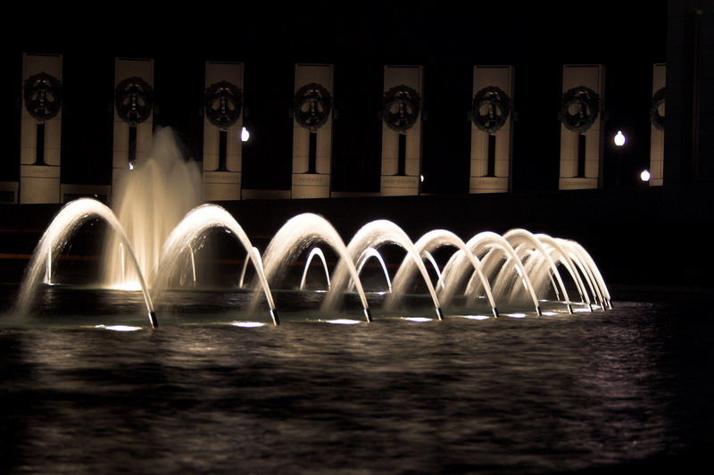 Washington-DC-0167 - Fountains and stuff.